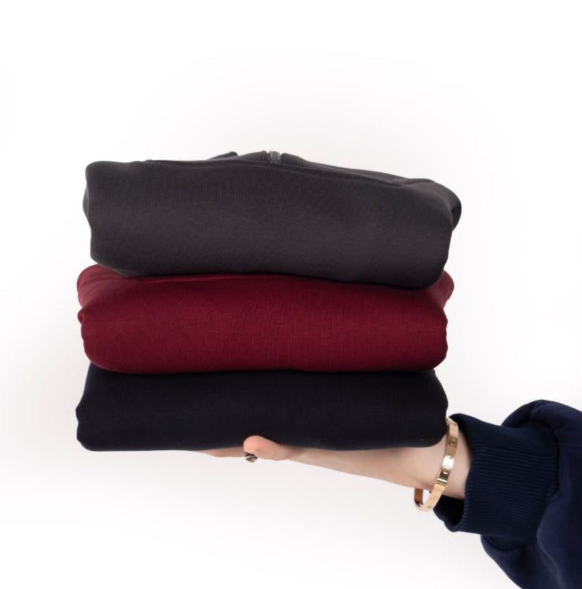 Three threats fleece sweatshirt color with zipper and elastic waist