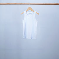 sleeveless basic t-shirt with racerback for girl