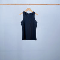 black sleeveless basic t-shirt for girl with racerback