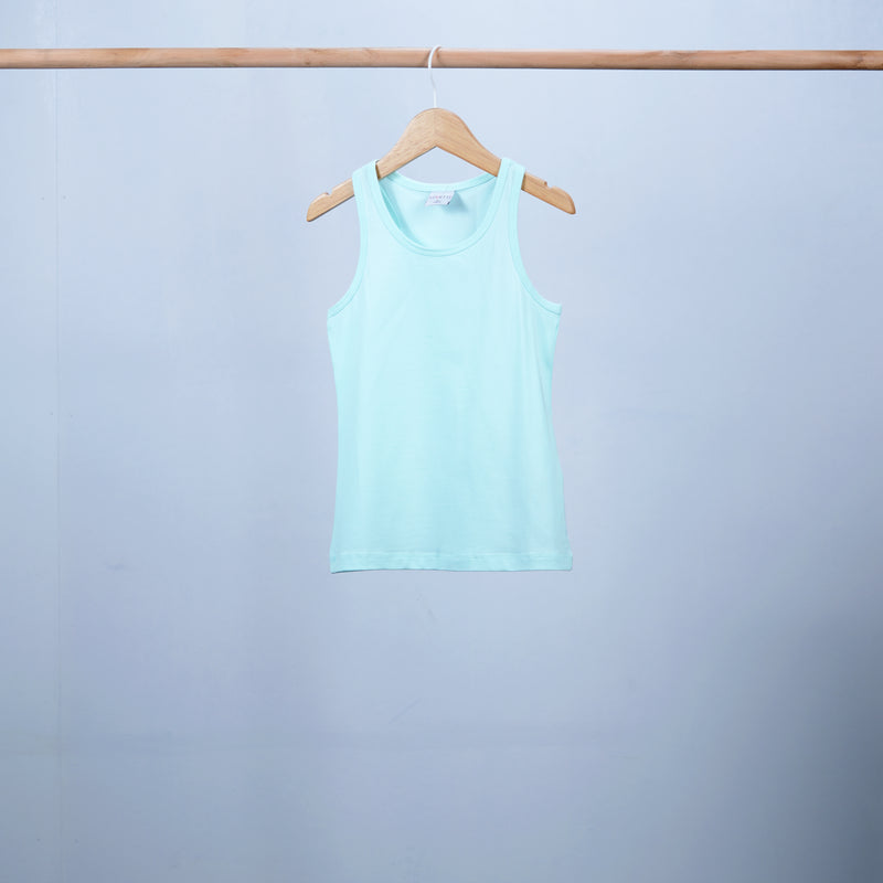 sleeveless basic t-shirt with racerback for girl