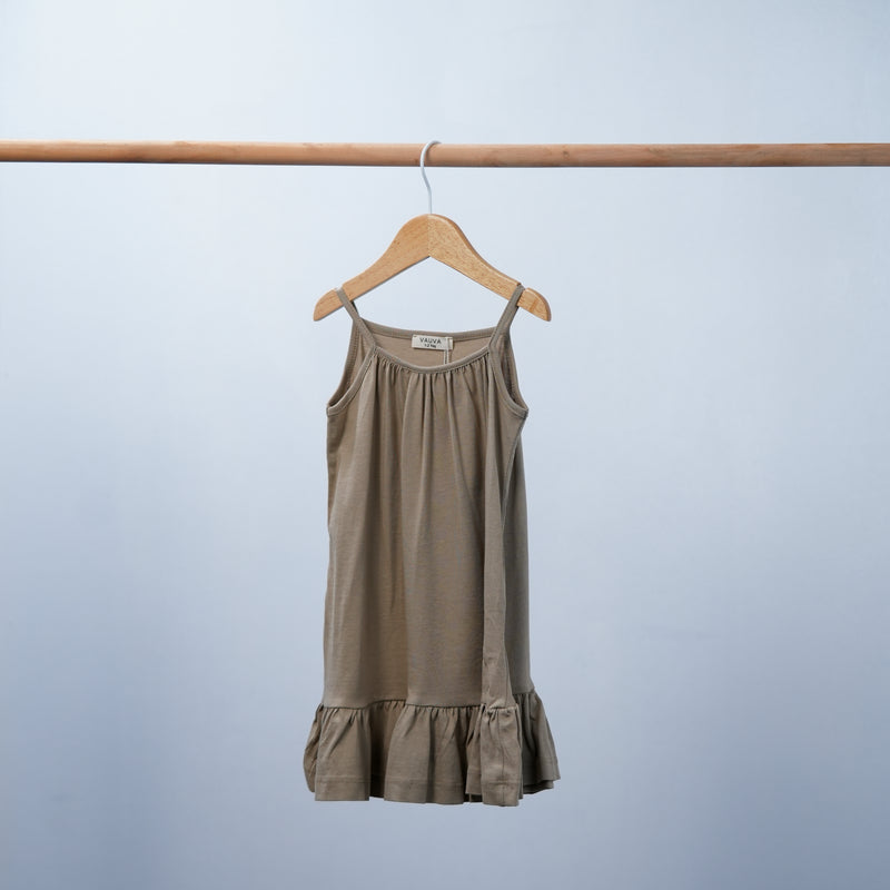 sleeveless summer dress