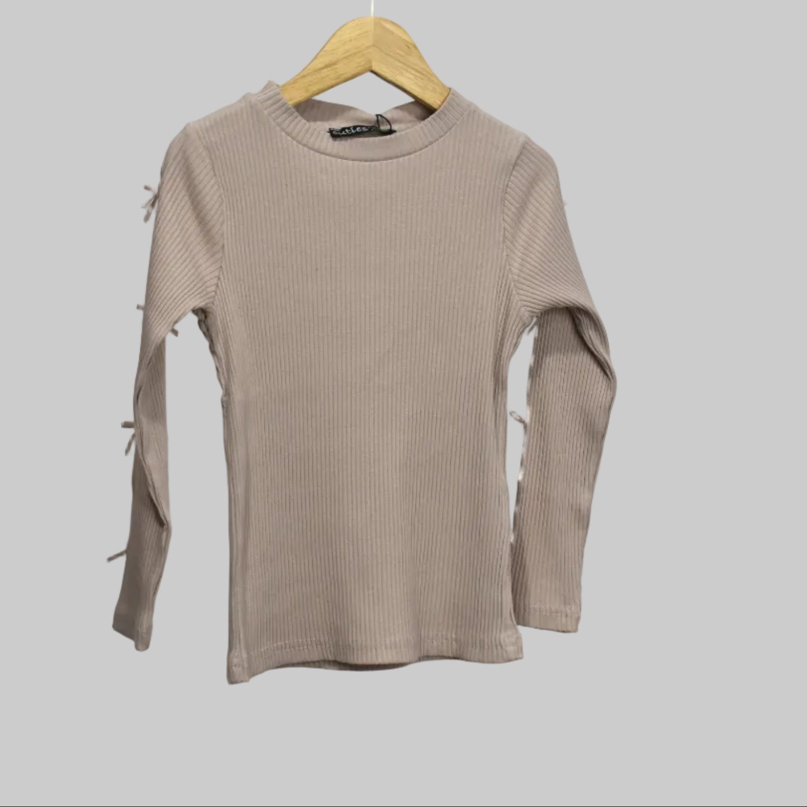 long sleeve sweatshirt for girl with sleeve design beige color