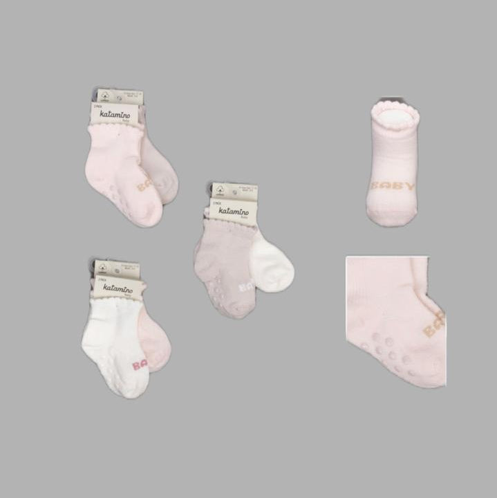 Pack of 2 durable anti slip socks for baby girl